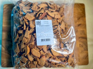 Уклейка вяленая: Гренки черные со вкусом буженины