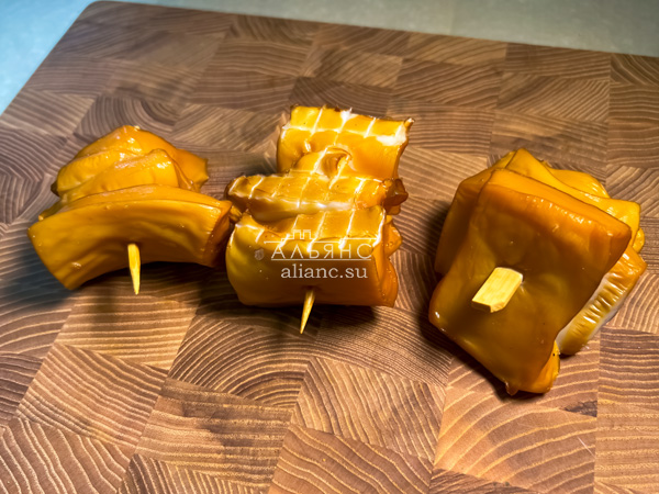 Шашлычок из кальмара х/к в Норильске