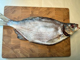 Снеки к пиву: Лещ цимлянский вяленый (700-800 гр)