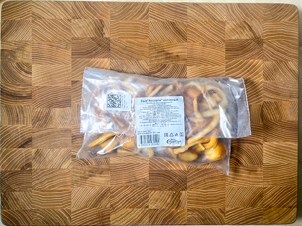 Сыр 150 гр ГОРНЫЙ СЫРОВАР (Ассорти копчёный) в Норильске