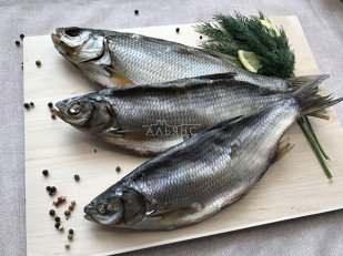 Вобла вяленая астраханская средняя: Плотва вяленая