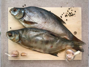 Вобла вяленая астраханская средняя: Лещ цимлянский вяленый